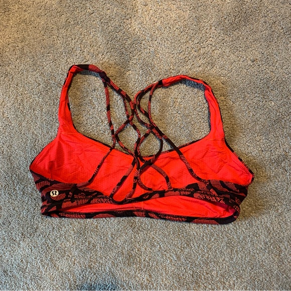 Lululemon Free to Be Zen sports bra. Size 10 - Picture 2 of 2